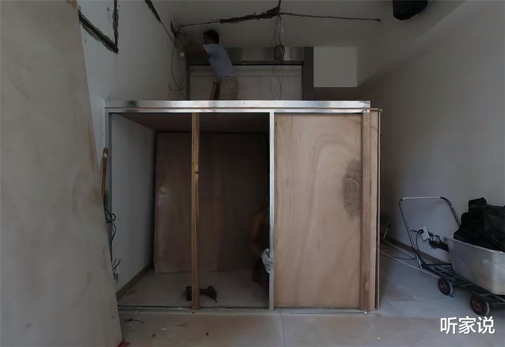 29岁的她买下18㎡“纳米楼”,利用3米层高做夹层卧室,独居太爽