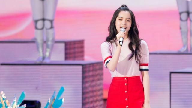 张子枫|9位00后小花近况大不同：张子枫忙着恋爱，其他8位怎样了？