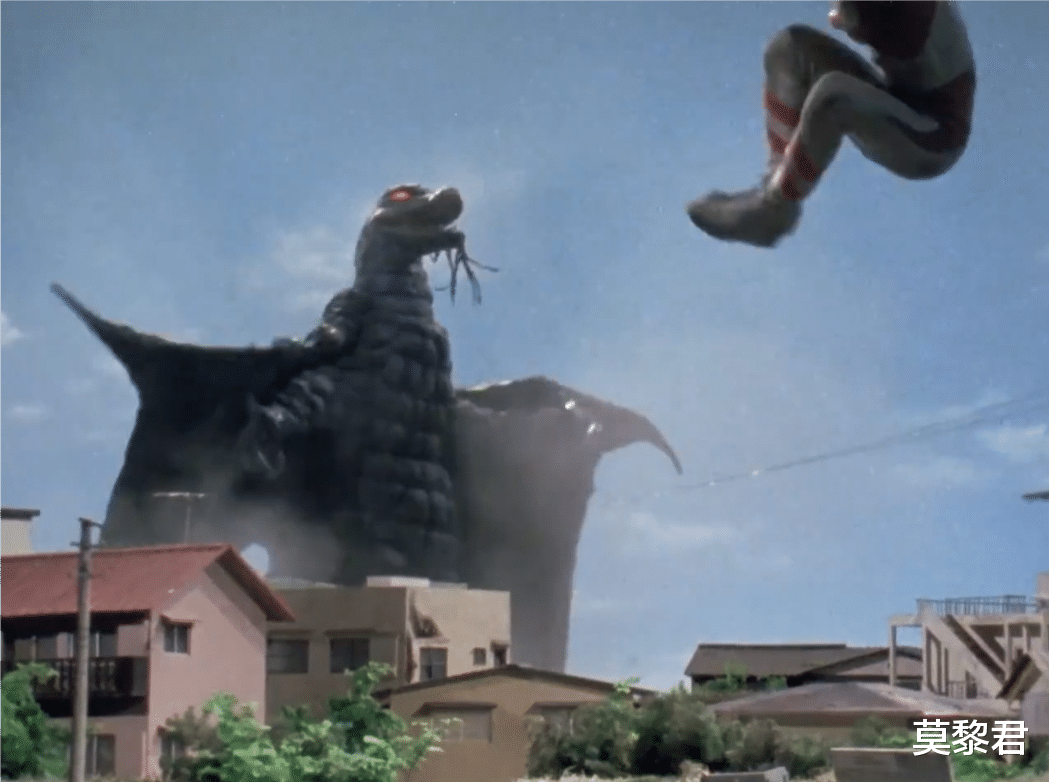 爱迪·奥特曼|爱迪奥特曼：第二集就暴露身份，这老师可不好当啊！