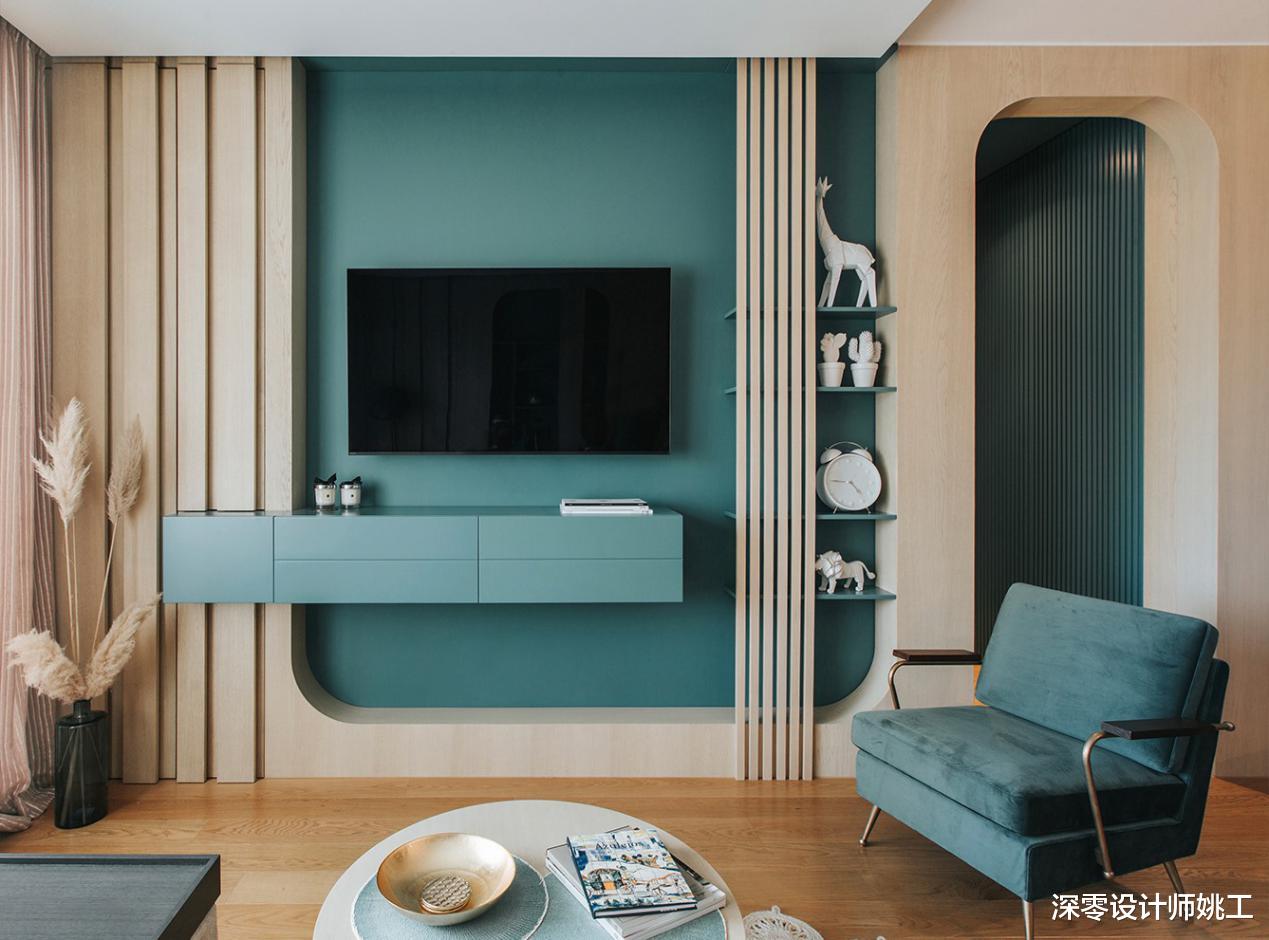 就爱这个色彩缤纷的家,128㎡客餐厨好在改一体化,面积再小也不怕