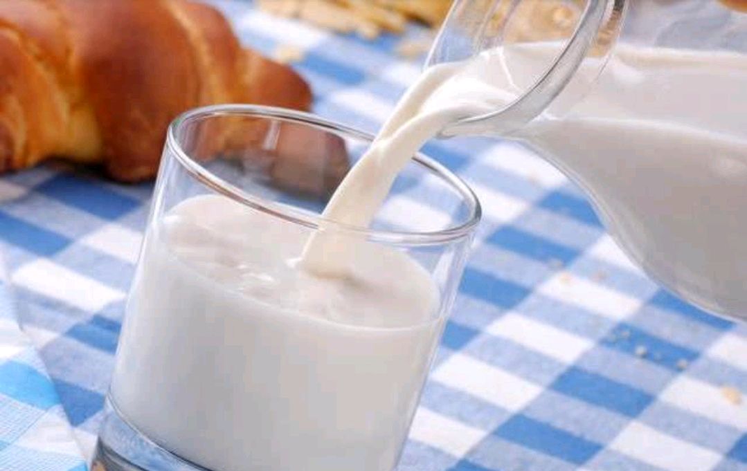 降血脂|早上是降血脂的黄金期，早餐若能吃对5种食物，血脂或“蹭蹭降”