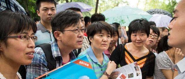 考试|“民办本科”和“公办专科”的差别,不只是学费,别等毕业才明白