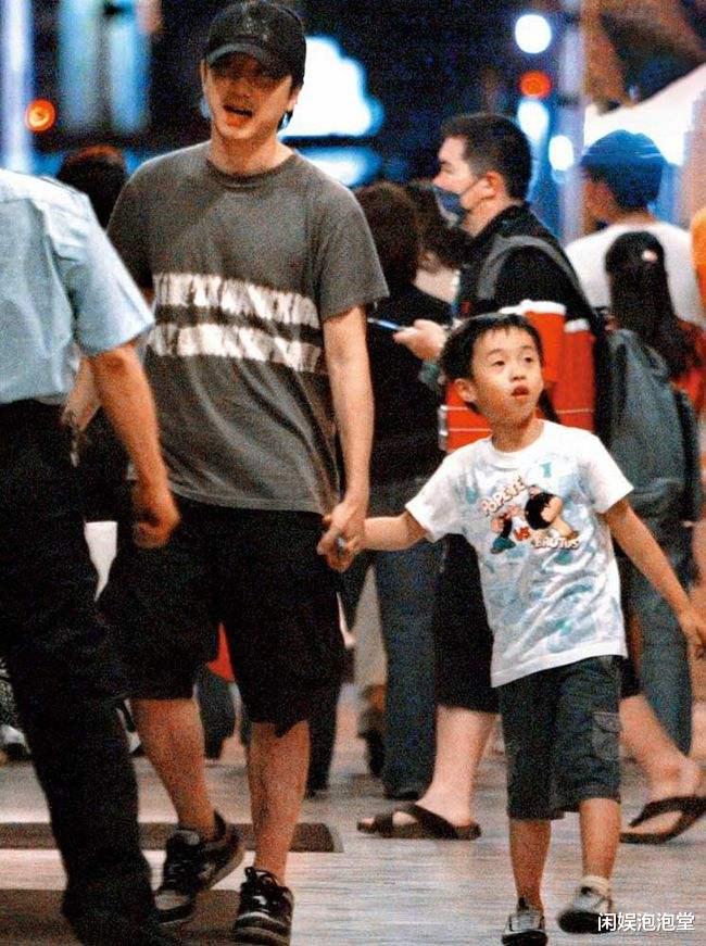 伊能静|伊能静:继父是日本人,背叛21年婚姻出轨鲜肉,她的过去有多荒唐