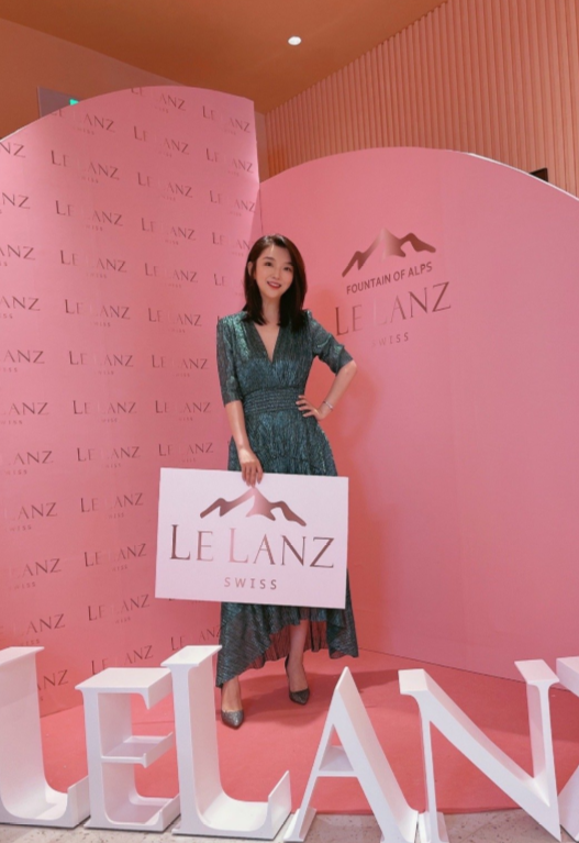 王栎鑫|王栎鑫：我当初和吴雅婷离婚离得有多痛快，现在就有多狼狈