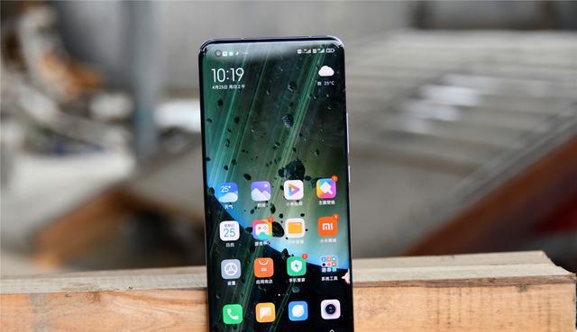 小米科技|雷军顿足捶胸：从4699元跌至2099元，你们还不买吗？