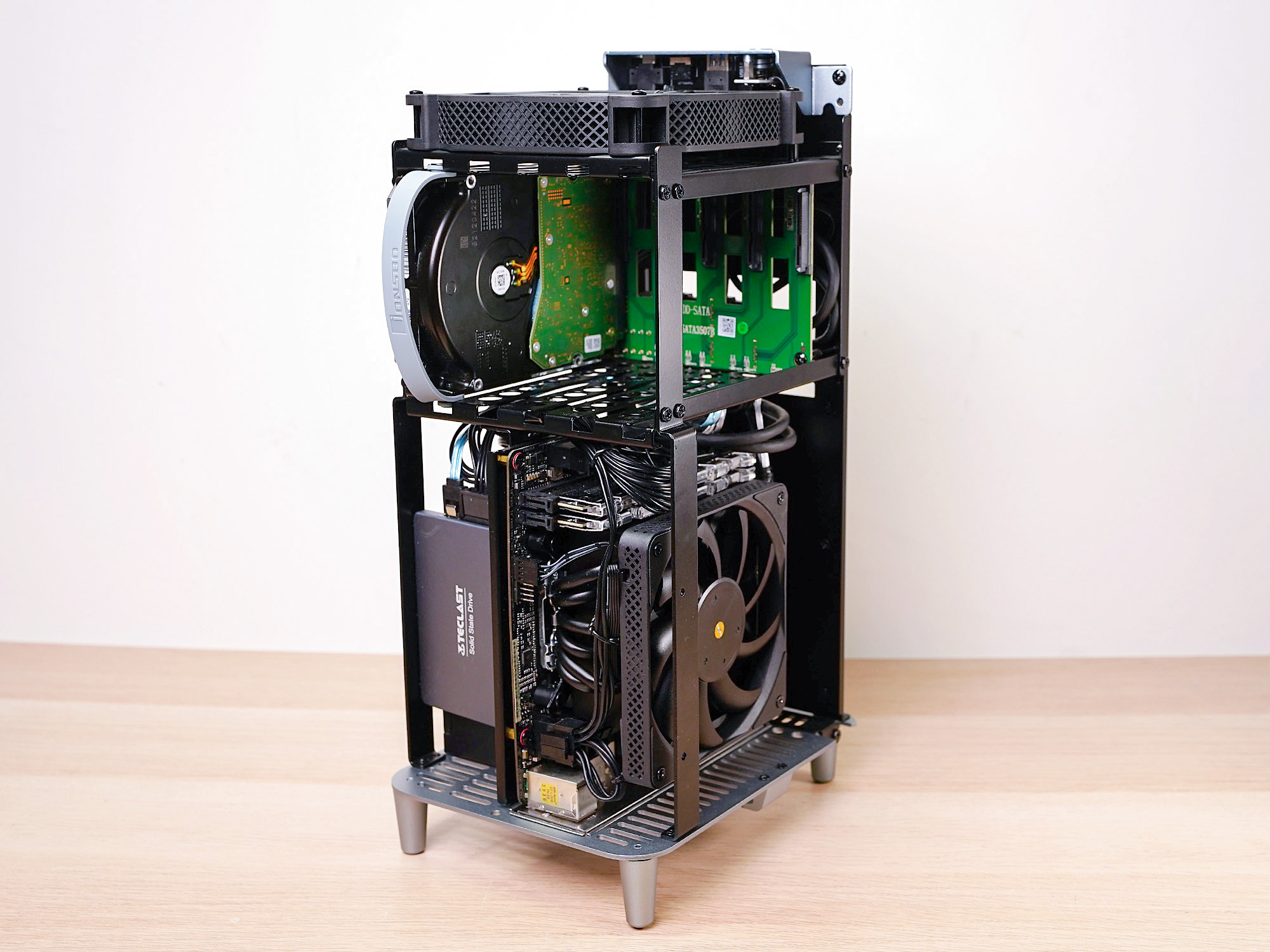 |DIY NAS装机纠结半年,不懂就问!该装个神马底层系统?