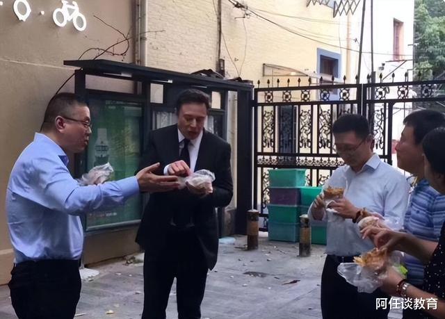 伊隆·马斯克|440亿美元买下推特后,还有谁敢逼马斯克纳税?