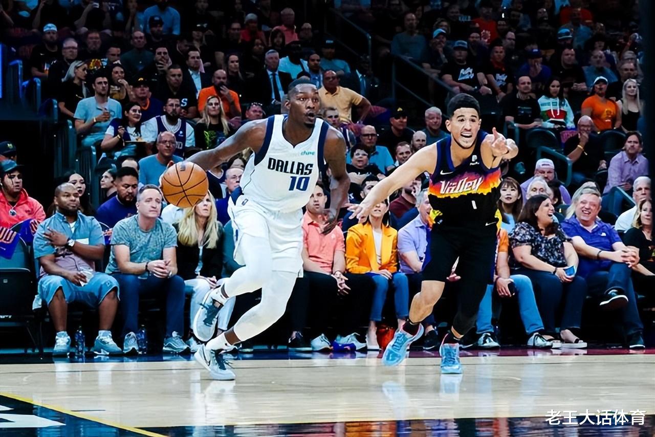 太阳队|1-0，太阳大胜！东契奇狂轰空砍45+12+8，保罗关键一投杀死比赛