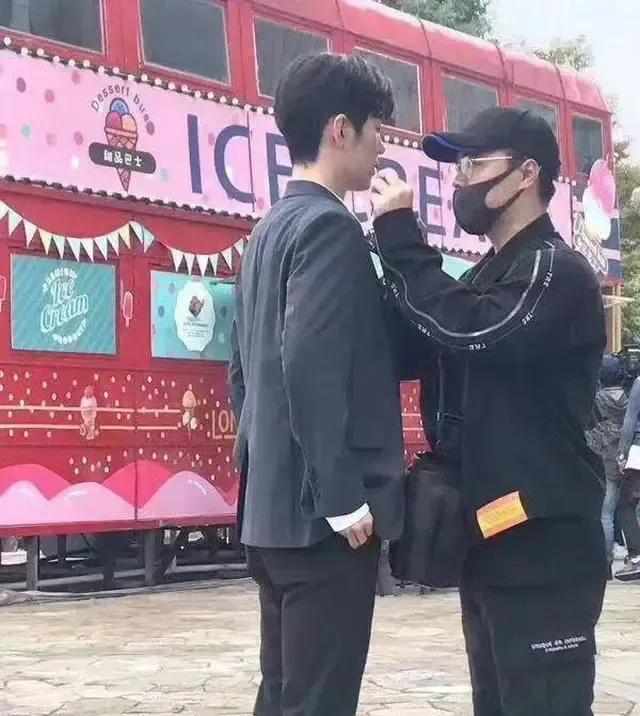 温兆伦|肖战遭遇镜像转嫁式造谣,奈何风吹尘埃来!