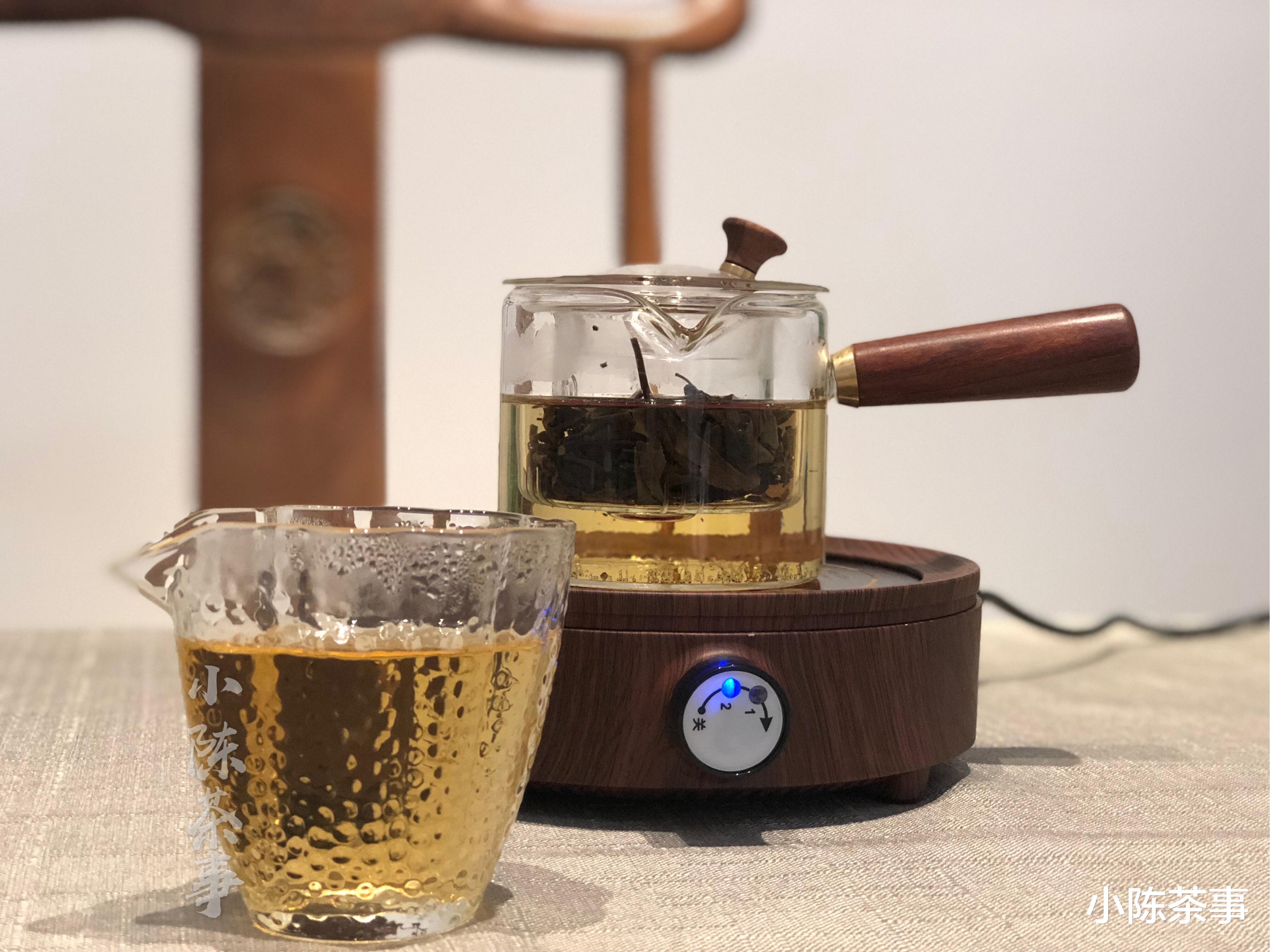 寿眉|煮1次、煮2次、煮3次,将老白茶煮着喝,能煮几壶茶呢?