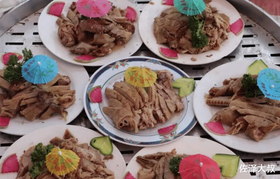 昆山男子随礼1000元到山东农村吃席,得知一桌菜只要400元,走了