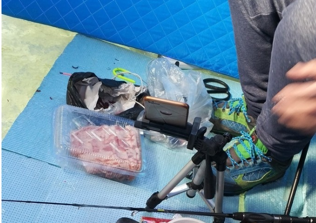 |冰上高尔夫，玩路亚也能冰钓，唯一的问题是必须要有钱