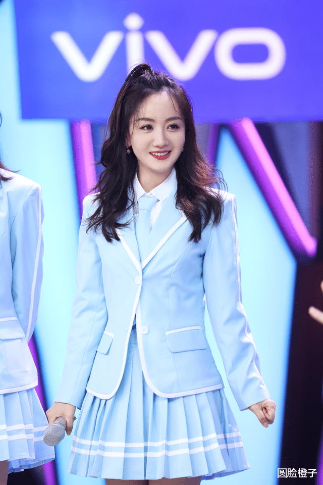 40岁还能演学生的女星，我只服这3位，不用装嫩，就是这么显年轻