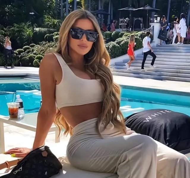 斯科蒂·皮蓬|出轨3次仍抢手！46岁皮蓬前妻夜店蹦迪，海滩度假大秀傲人身材