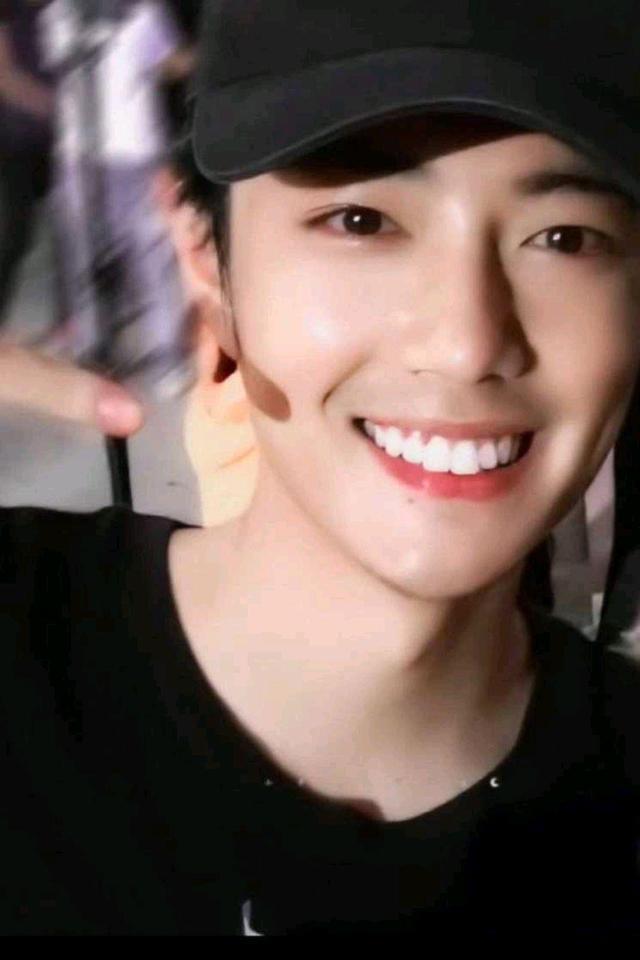 肖战|肖战越来越卷？新动态传递3个信息