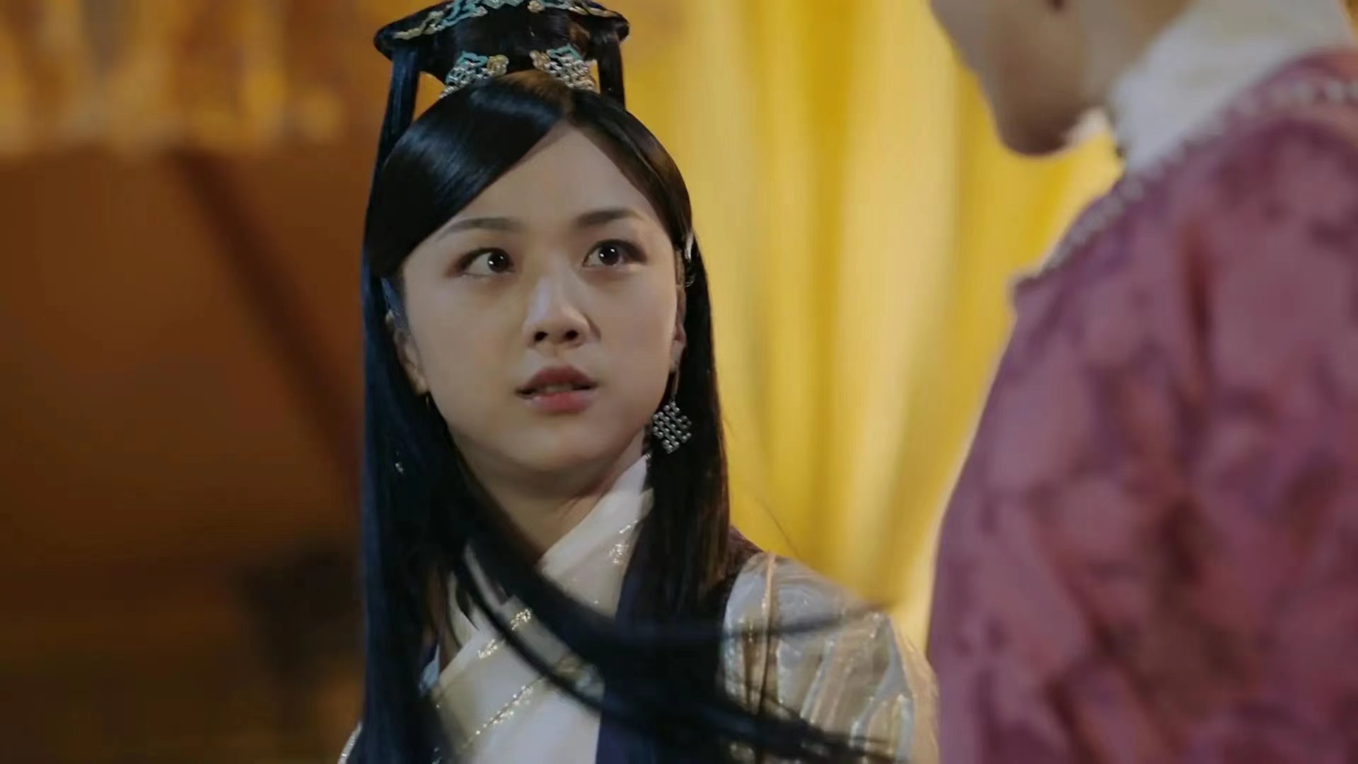 马伊琍|长脖脸，五五身材，一衣毁所有，被服化道拖累的8位女明星