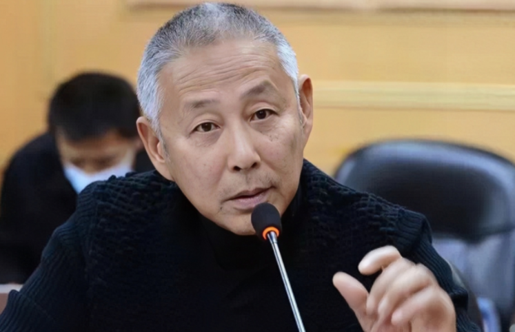 陈道明|67岁陈道明罕见露面!身形消瘦满脸老年斑,模样憔悴显病态