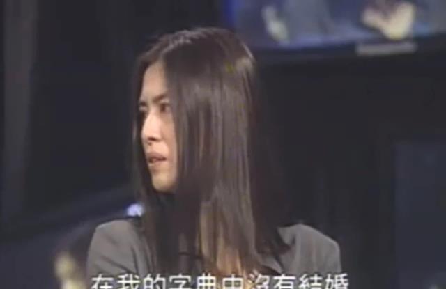 王祖贤|王祖贤：与相恋17年的齐秦分手后，不婚退圈18年，如今她怎样了？