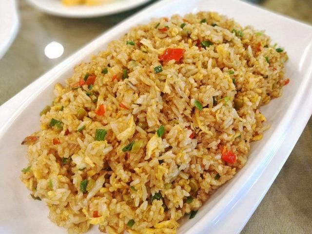 瓜子 减肥时不能吃“瓜子”？医生：不想腹部长赘肉，5种主食或要忌口