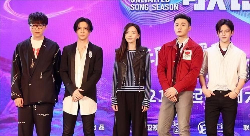 杨超越|从“一夜爆红”到“日渐没落”，于文文该怪谁呢？