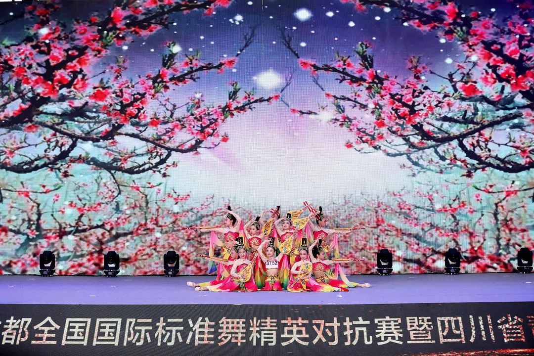 |选择>努力 || 选择一所好的中职学校很关键