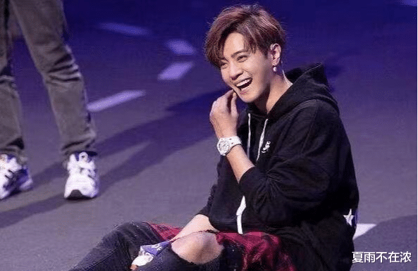 洁癖|明星洁癖多严重?他必须坐着撒尿,刘嘉玲别人用过厕所后直接翻修