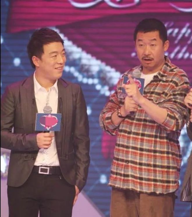 黄渤|刘桦爆料：黄渤这人火了就开始摆架子，请吃饭都不来，除非有美女