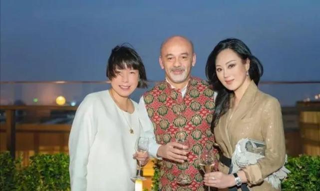 章小蕙|败光2个“亿万男人”家产，独自还清2.5亿债务，章小蕙今身价百亿