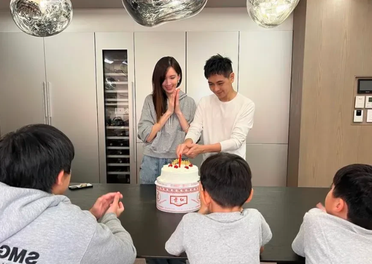 林志颖|林志颖车祸后首次露面，有钱起死回生没有毁容，没钱肯定立刻卧倒