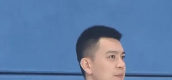 杨鸣|辽宁落选秀终逆袭，琼斯开始赚外快，杨鸣免疫力很低
