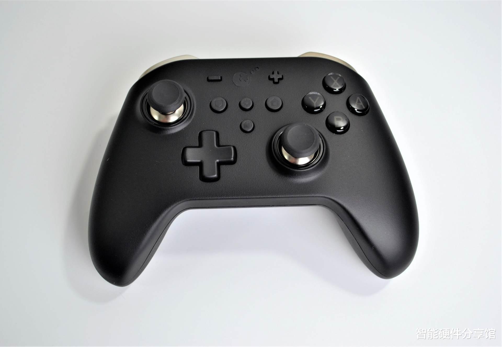 固态硬盘|游戏如何一键连发?谷粒金刚2PRO手柄上手体验,畅享刺激游戏新体验