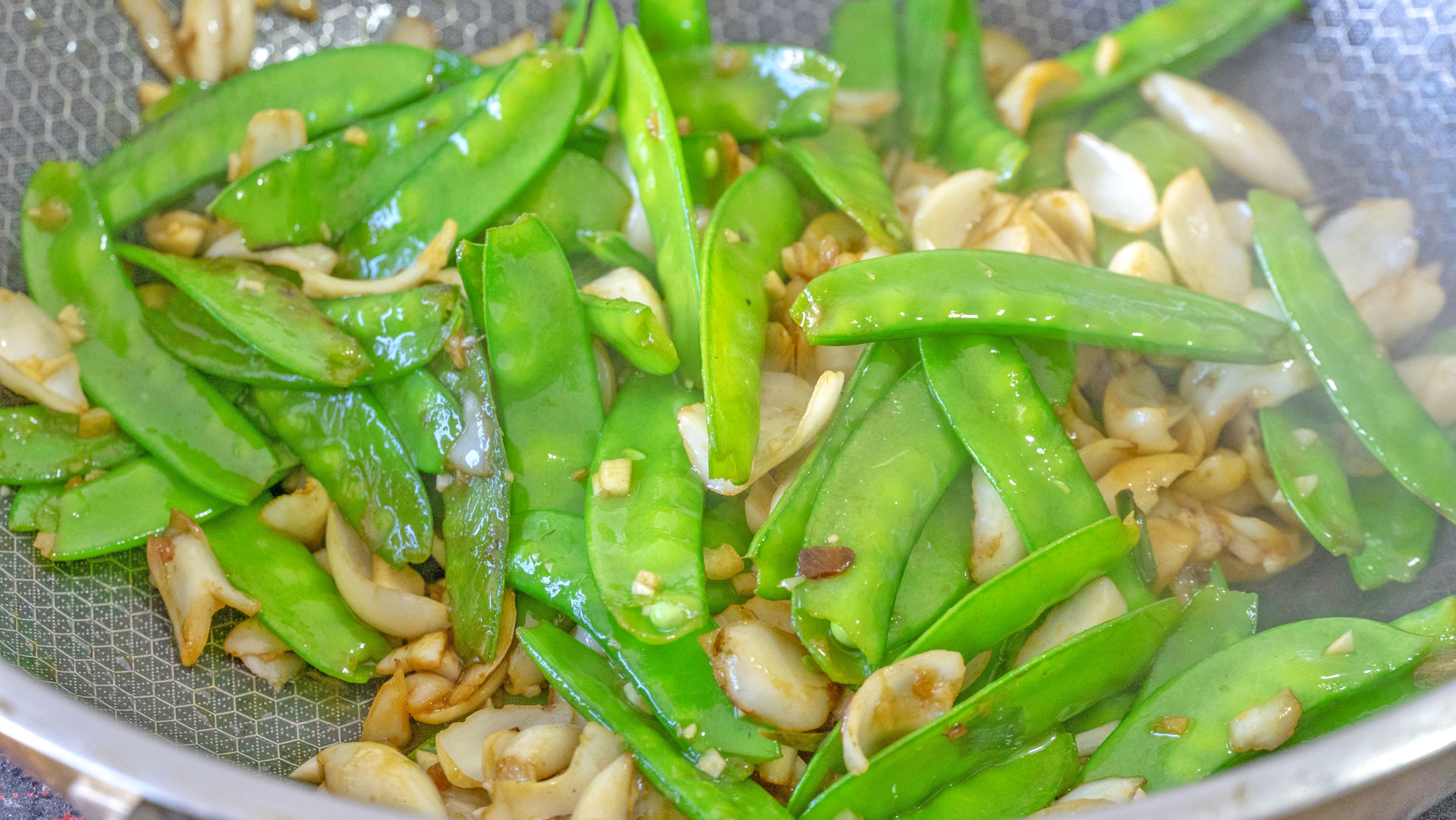 谷雨时节,记得吃“4白3黄2绿1红”,祛湿润燥,应季而食身体好