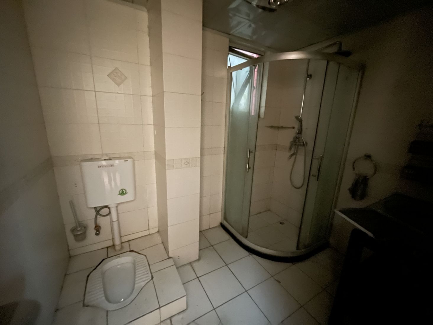 120㎡超大三居室，用克莱因蓝点缀，彰显独特时尚魅力