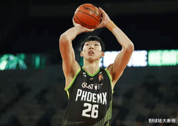 周琦|周琦24分钟轰25分，两次暴扣点燃全场，还有望重回NBA吗？