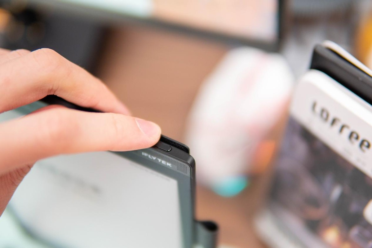 电池|办公水墨屏电纸书哪家好——科大讯飞X2 VS Bigme B1 Max横评对比