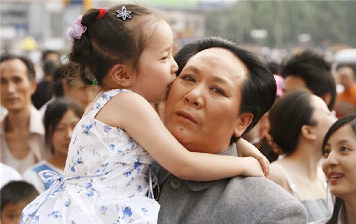 模仿秀|陈燕：扮演毛主席的特型女演员，50岁意外走红，丈夫却非常苦恼