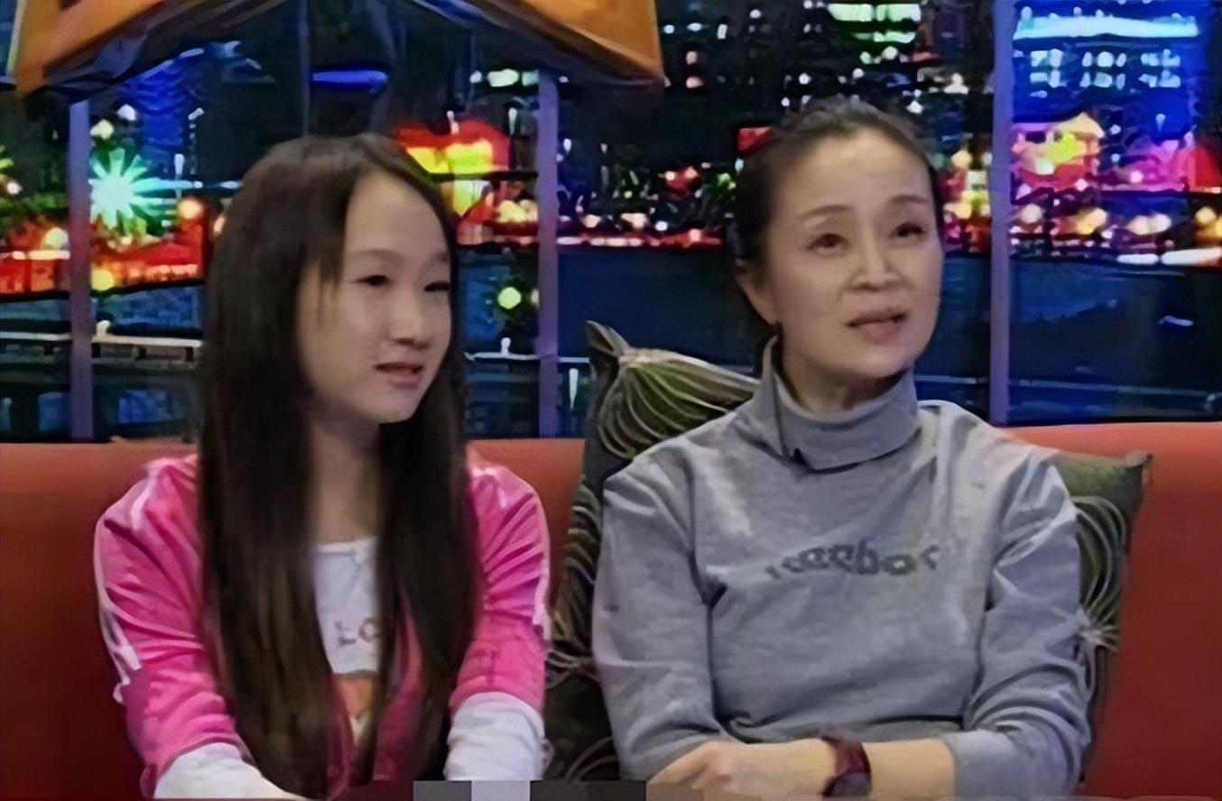 写真|刘莉莉:30多岁相亲嫁圈外人,为家庭放弃事业