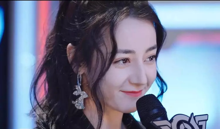 医美|出道即惊艳众人,现在却灵气全无,是花期太短还是医美太过?