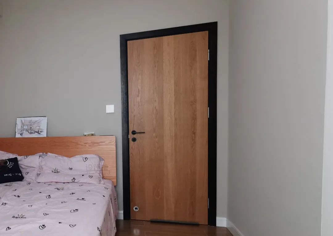 卧室墙面刷什么颜色好看?这样的色调耐看又时尚!