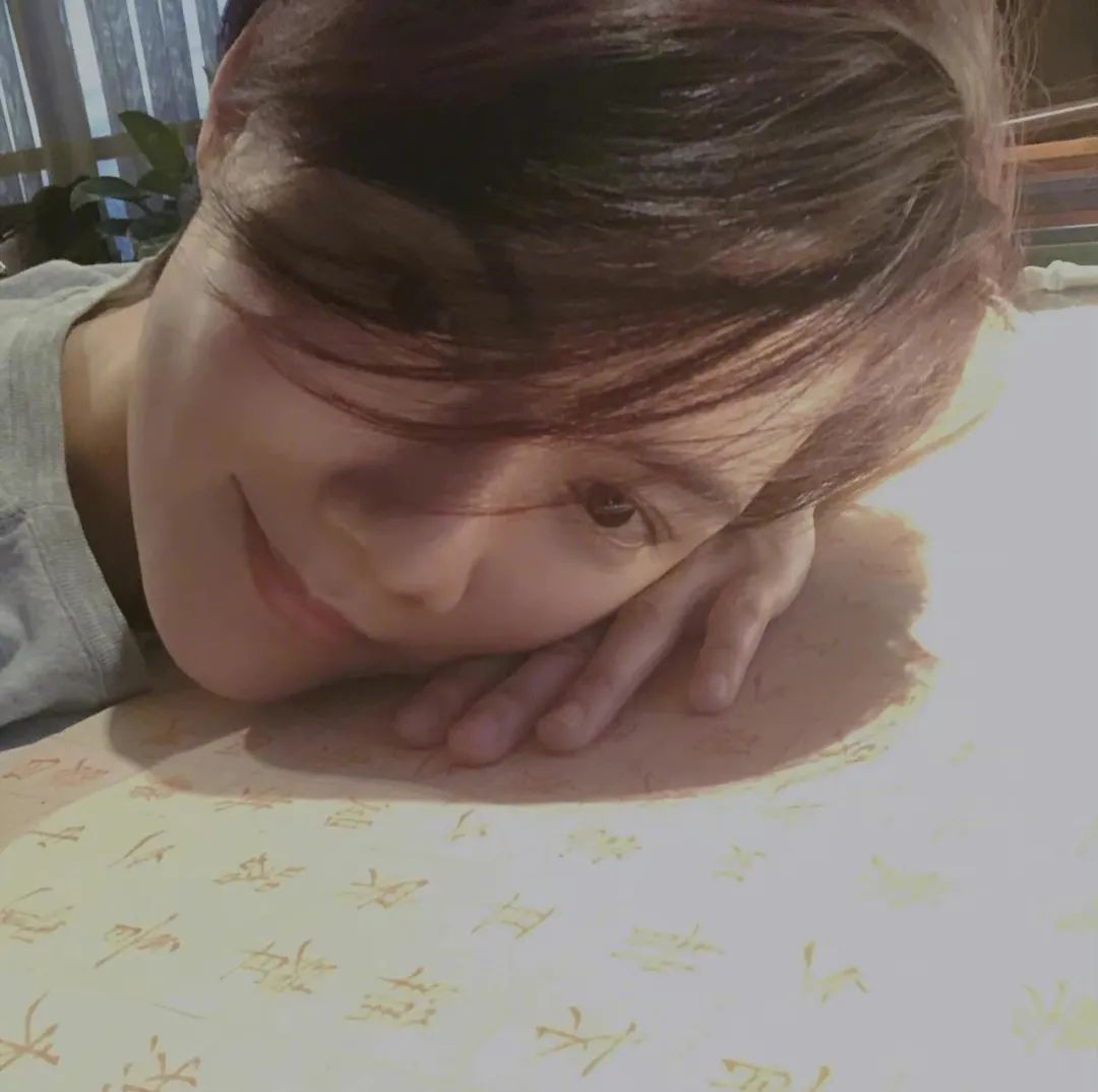 车晓|演员车晓晒小楷，清新秀丽，惊艳书法圈，粉丝：写的像字帖