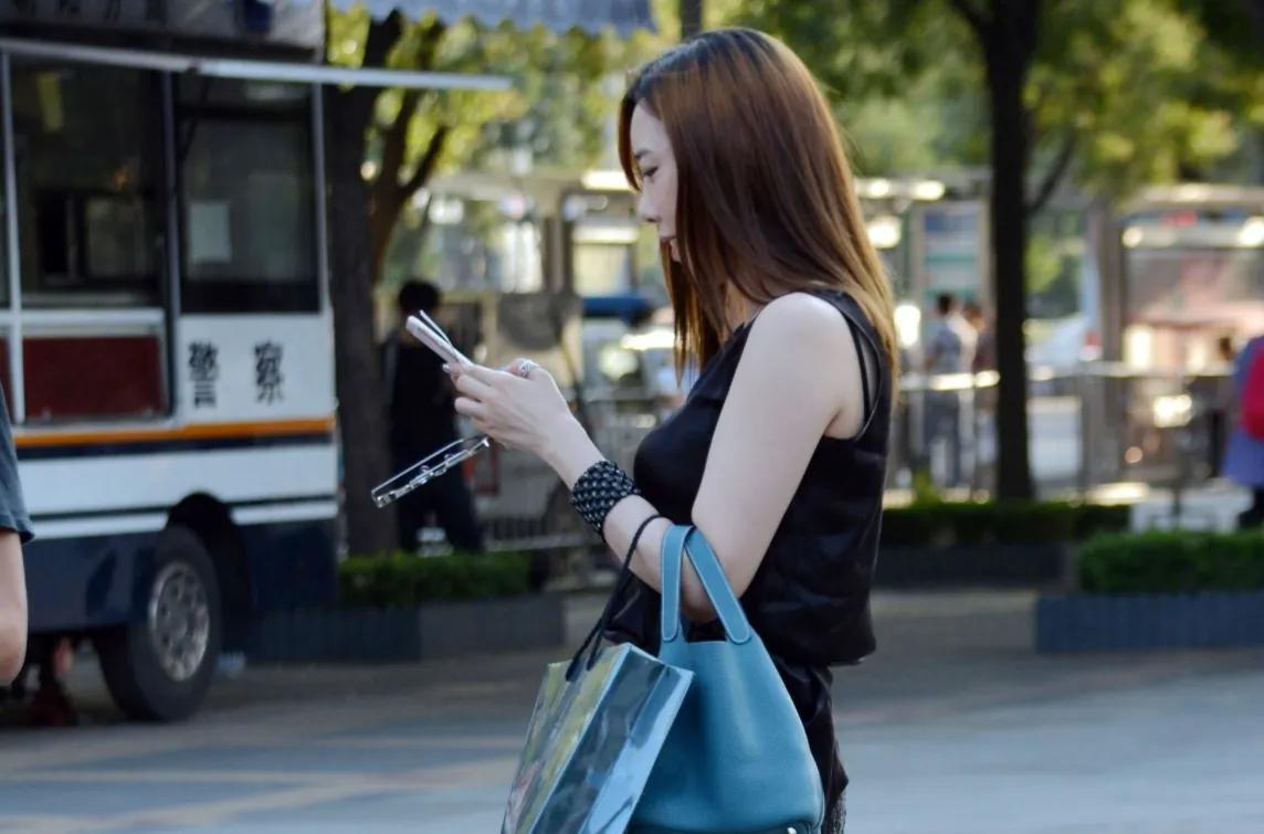 摩托罗拉|综合实力最强的3款旗舰手机！苹果小米上榜，春节回家艳压全场