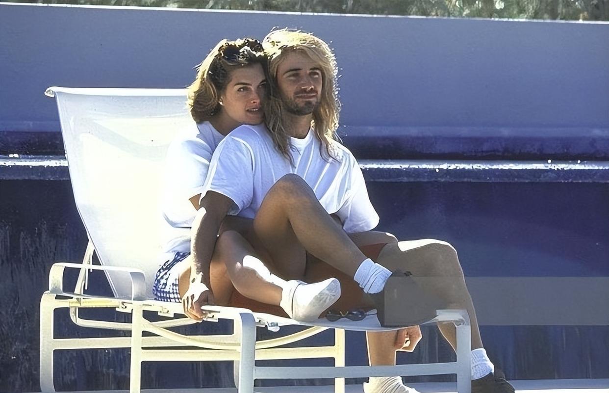 波姬·小丝|“网坛传奇”阿加西:娶波姬小丝2年离婚,二婚格拉芙,恩爱21年