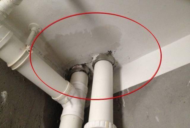 卫生间漏水就要重新装修?学会3个办法,轻松解决卫生间漏水问题