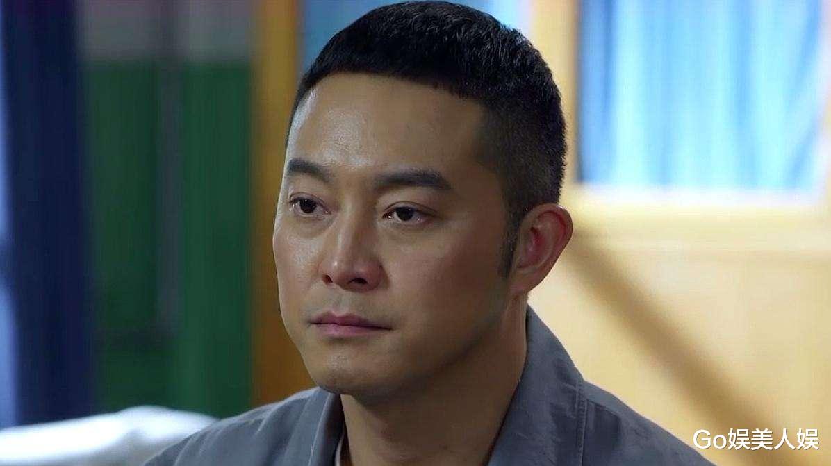 严屹宽|被换角的6位明星：有的连夜带行李退出剧组，有的闺蜜间互抢角色