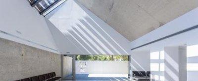 招聘|殡仪馆公开招聘司机,入职后有“五险一金”,看下有什么条件?