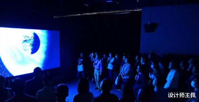 投影仪|电视是否会退出寻常家庭,家电“新宠”会成为年轻人的选择吗?