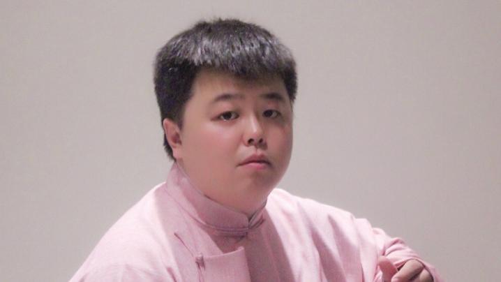 郭德纲|把师父郭德纲当爸爸去喊，张鹤舰遭冷嘲热讽后，偷偷删除庆生内容