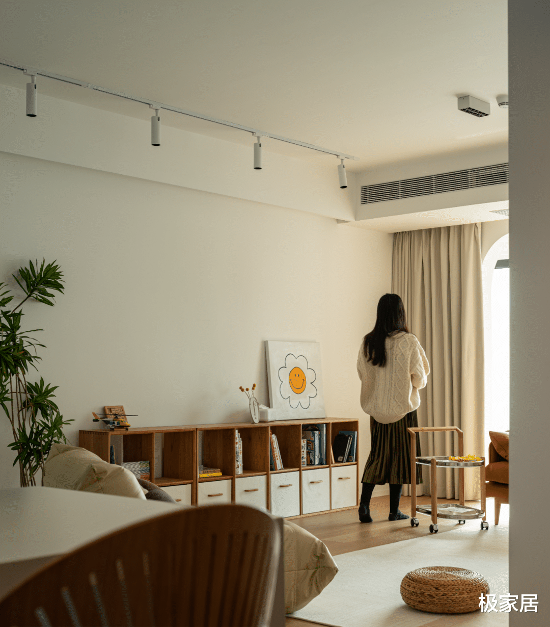 157平米的大房,超大阳台可直接观看美景,简直好极了