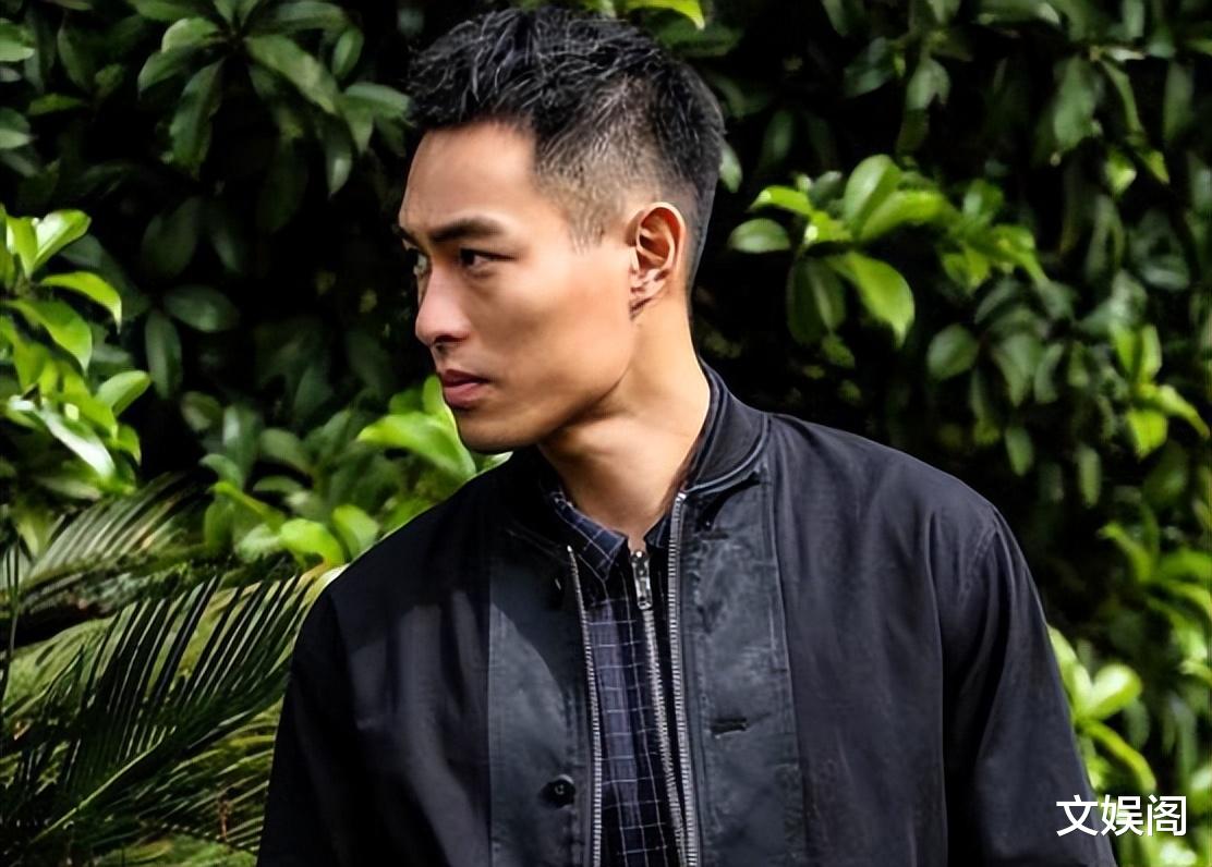 杨祐宁|是硬汉亦是暖男,杨祐宁的男性魅力,你感受到了吗?