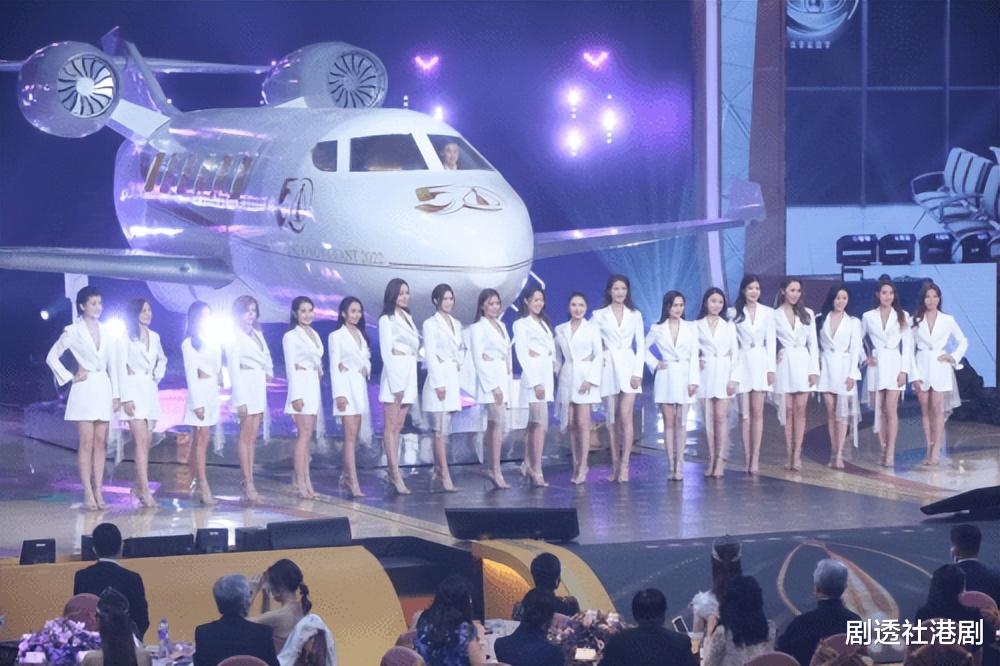 香港小姐|蹭热度?TVB前小花晒长腿美照为港姐送祝福,举动遭网友指不合主题